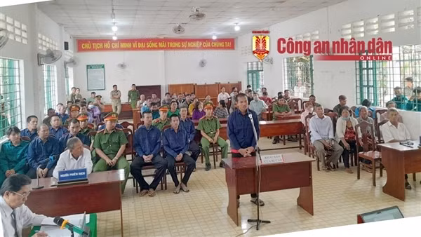 Nhóm tội phạm đòi bảo kê quán nhậu lĩnh trên 30 năm tù