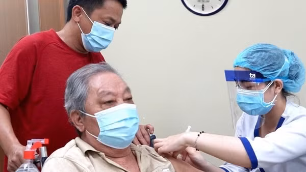 Sau kỳ nghỉ lễ, ca mắc COVID-19 bắt đầu tăng ảnh 3