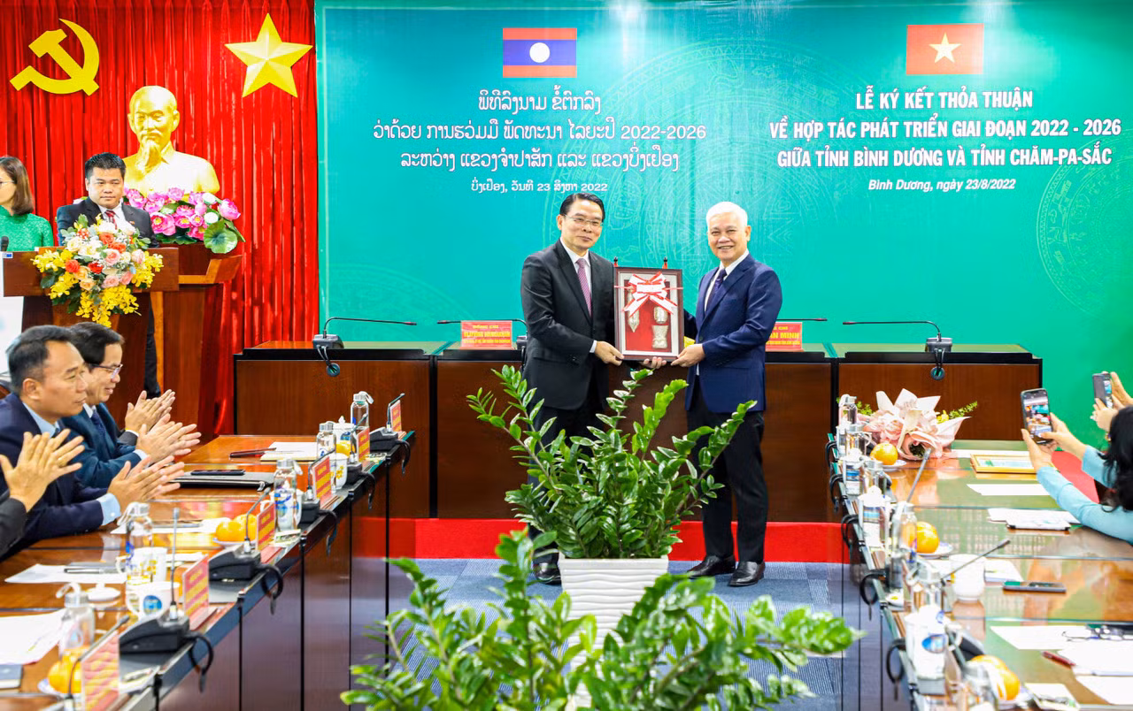 Bình Dương và Chăm-pa-sắc (Lào) sẽ thực hiện 10 nội dung hợp tác -0