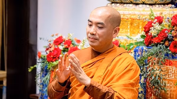 Sư Minh Niệm: Khổ đau sẽ nuốt chửng chúng ta, nếu…