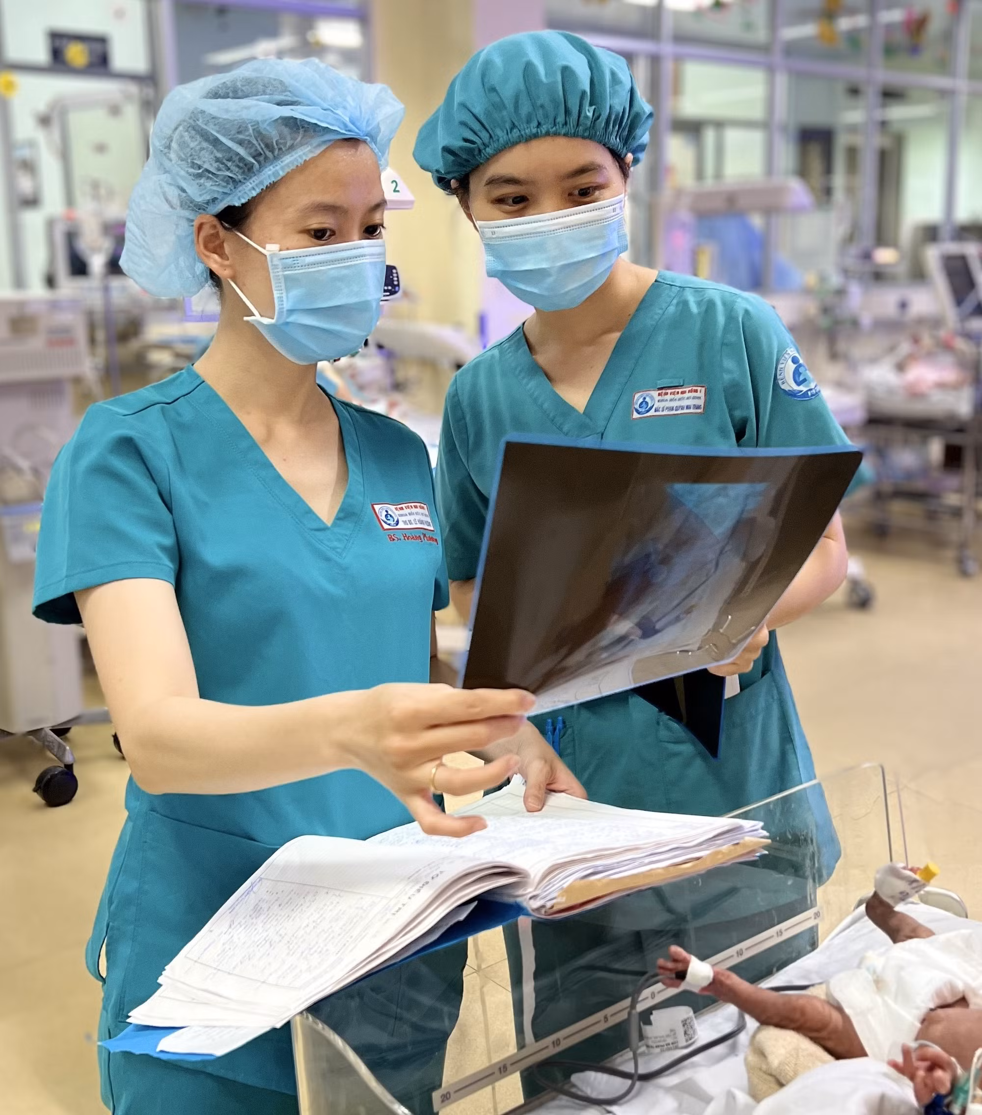 Bí mật lồng ấp và những câu chuyện trong căn phòng đặc biệt -0