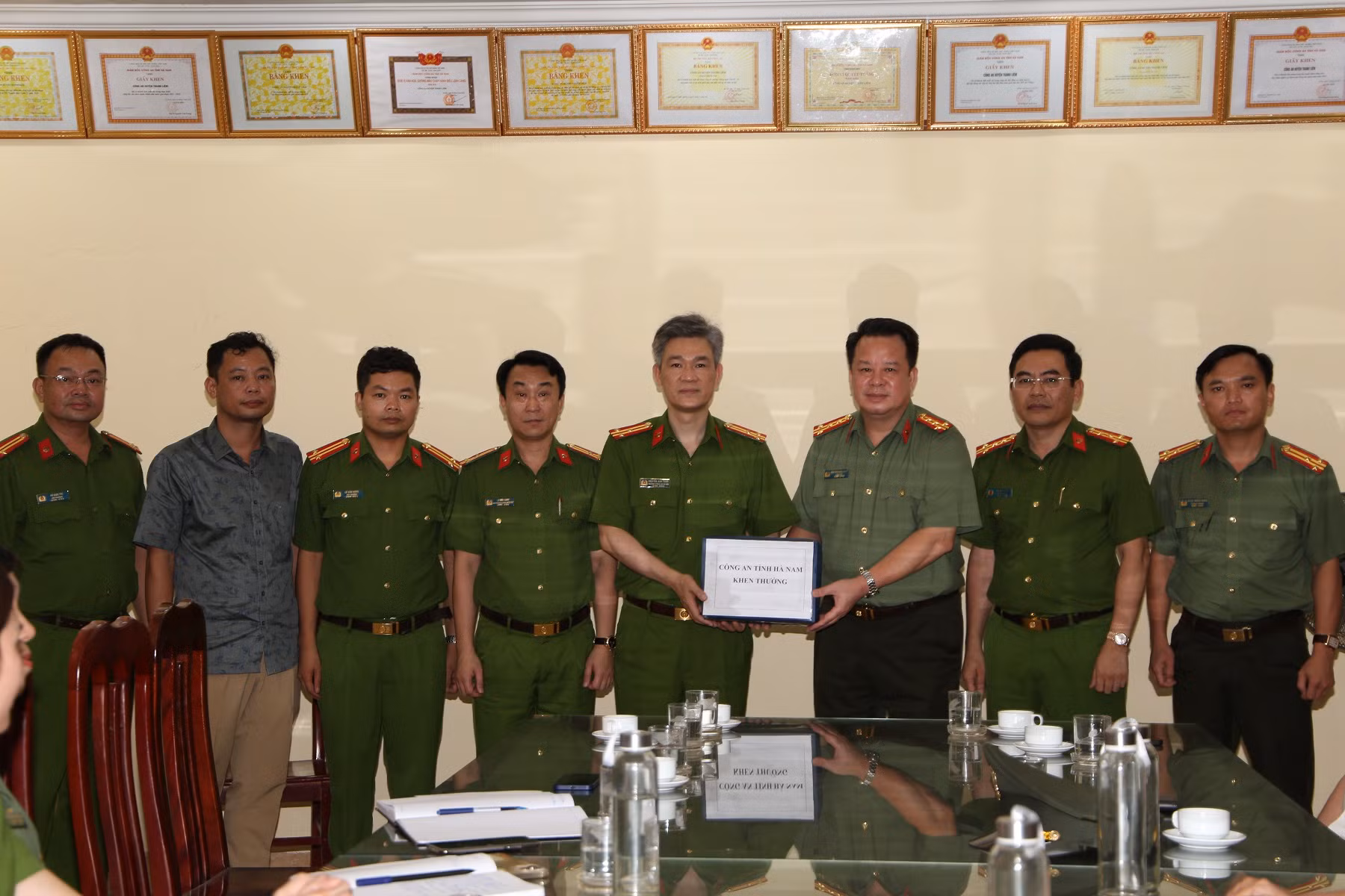 Khám phá và bắt giữ nhanh kẻ gài mìn nổ ô tô của người dân -0
