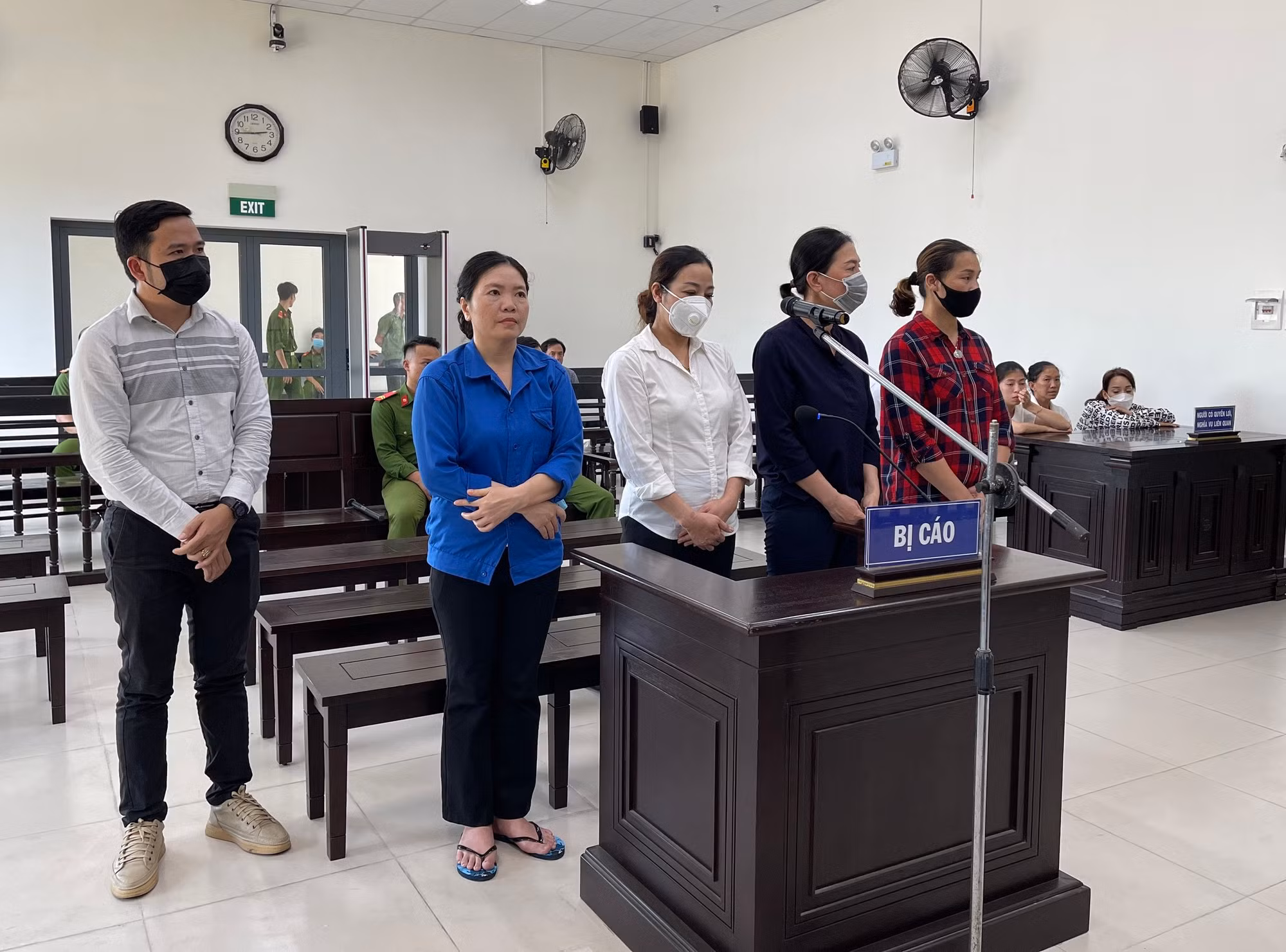 Vào tù vì cho đại gia vỡ nợ nghìn tỷ vay lãi nặng -0
