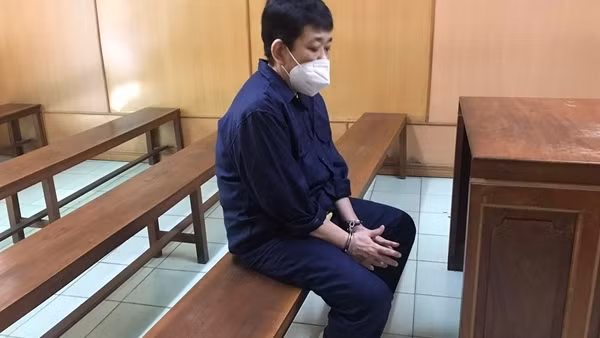 Cựu nữ cán bộ quận lừa đảo chiếm đoạt hàng tỷ đồng