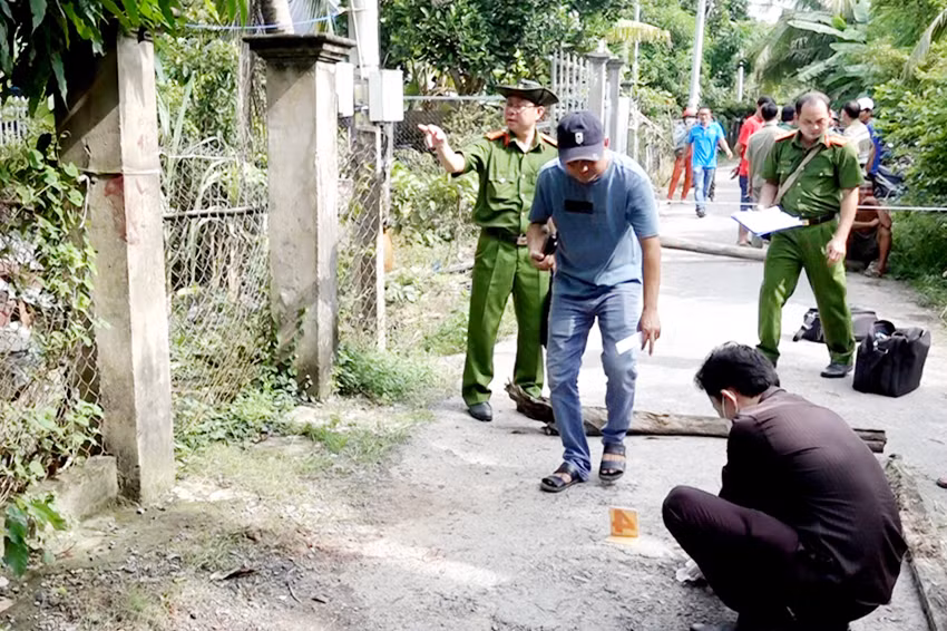 Con riêng đâm cha dượng tử vong vì bị la rầy hay ăn nhậu -0