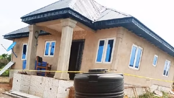 20 xác ướp trong ngôi đền kì quái khiến người Nigeria kinh hãi