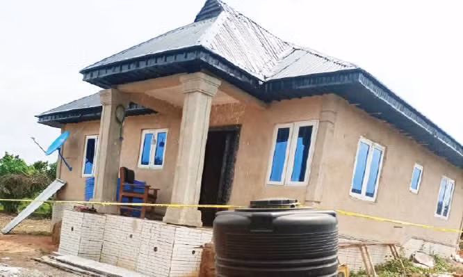 20 xác ướp trong ngôi đền kì quái khiến người Nigeria kinh hãi -0
