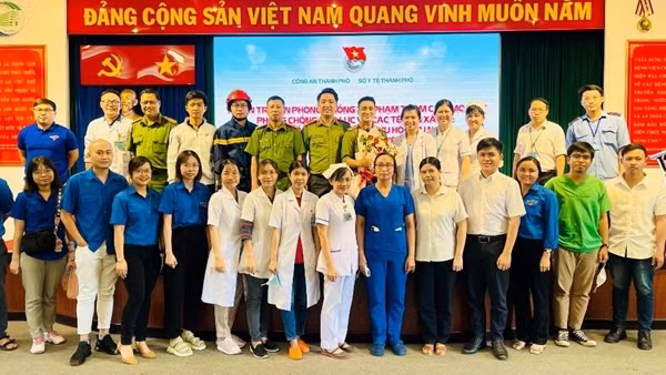 Tập huấn kỹ năng phòng vệ, tự vệ cho các y, bác sĩ
