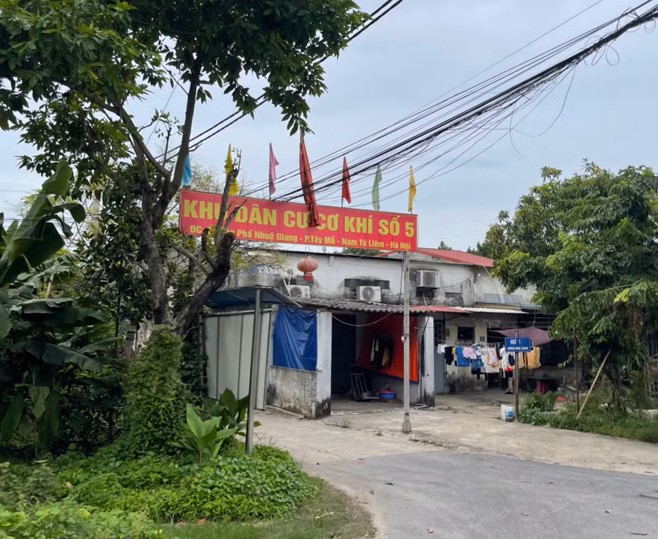 Hàng trăm hộ dân “sống mòn” cạnh dự án treo -0