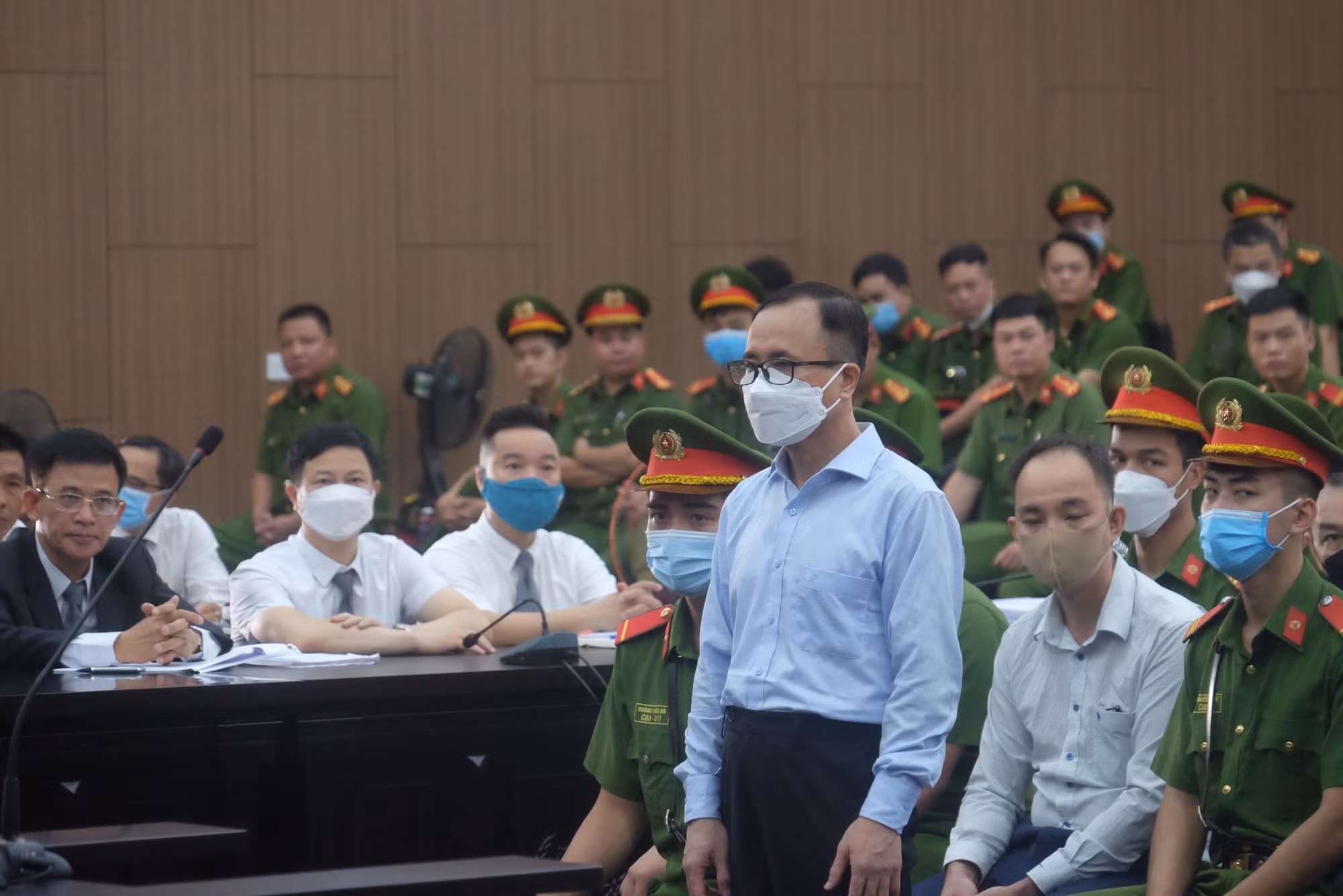 Vụ án cựu Bí thư Tỉnh uỷ Bình Dương: “Không thể bào chữa rằng, ký mà không biết” -0