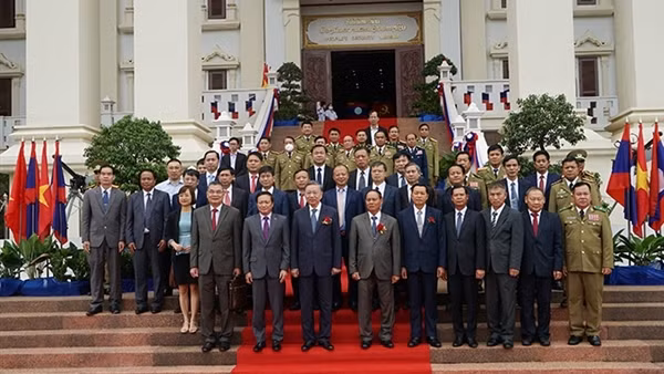 Vì sự trường tồn, phát triển phồn vinh của hai dân tộc Việt Nam - Lào
