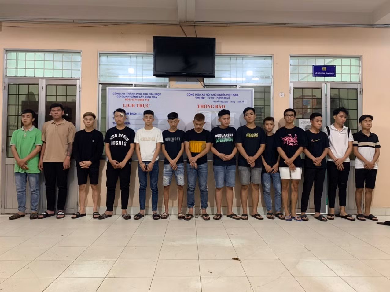 Mâu thuẫn từ tiếng nẹt pô, 30 đối tượng hẹn nhau “huyết chiến” -0