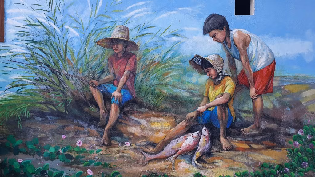 Đường tranh bích họa vẽ nên câu chuyện làng chài tại Đà Nẵng -3