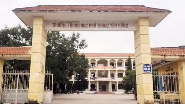 7 học sinh lớp 11 nghi ngộ độc vì sử dụng thuốc lá điện tử