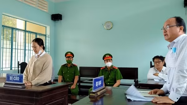 Cựu thủ quỹ tham ô tài sản, lĩnh 5 năm tù