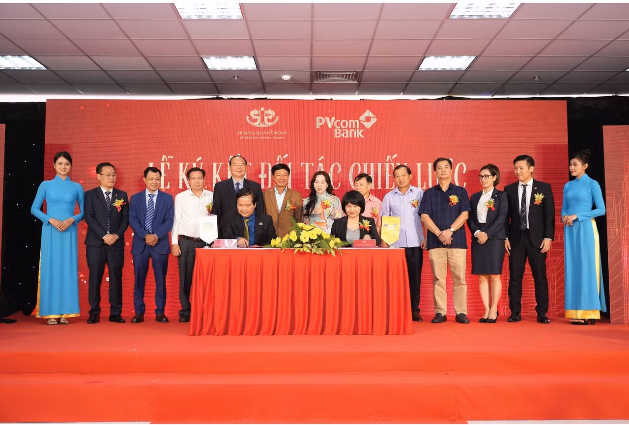 PVcomBank và Tập đoàn Hoàng Quân đồng hành cùng người dân trong các dự án nhà ở xã hội -0