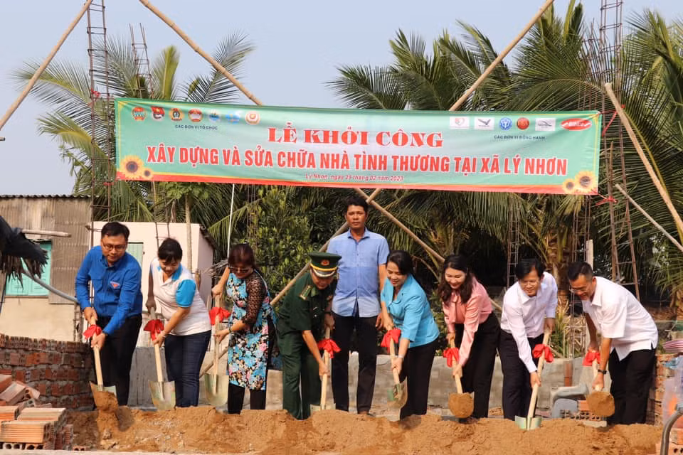 TP Hồ Chí Minh vận động xây dựng 500 căn nhà tình nghĩa -0