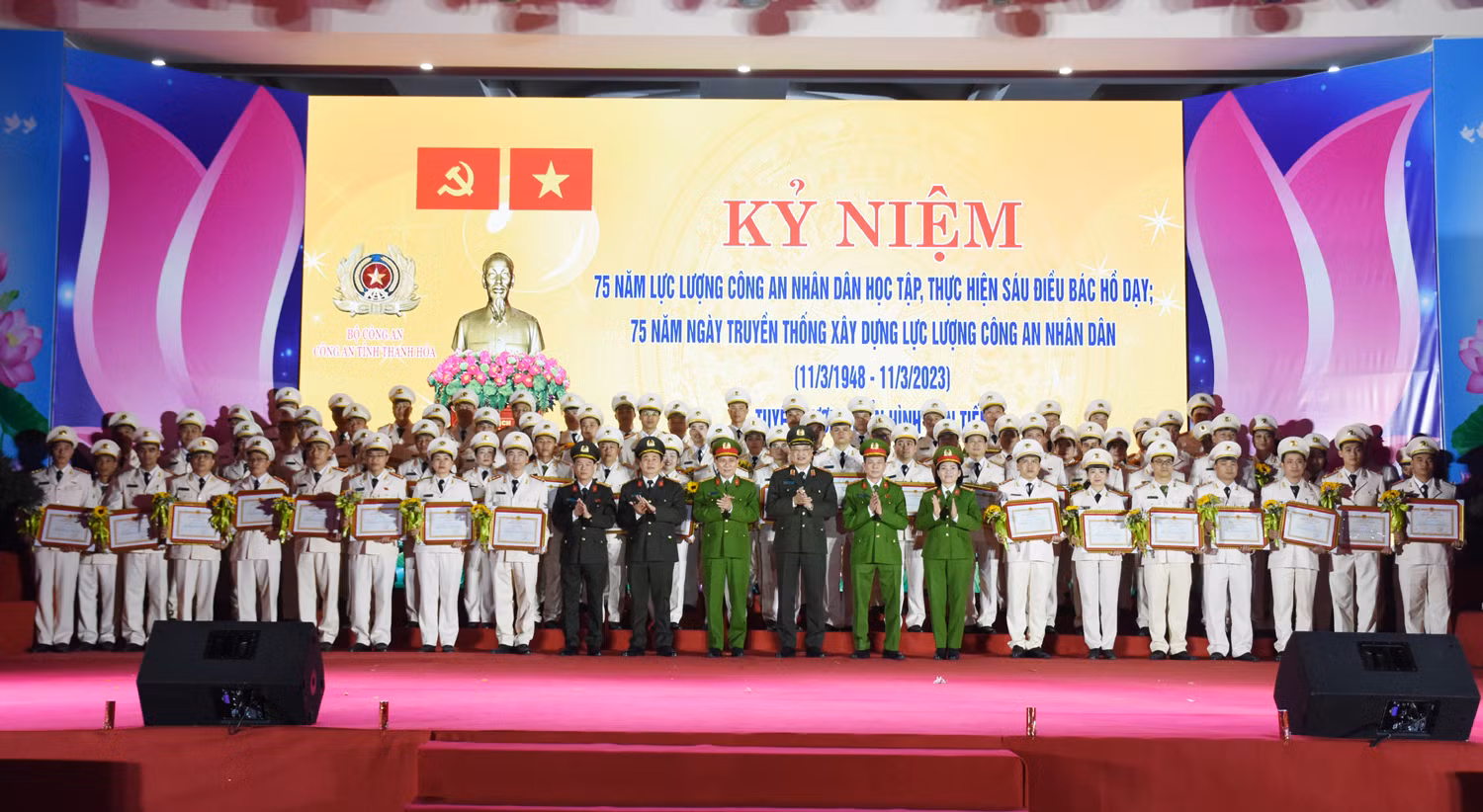 Công an Thanh Hóa tổ chức Lễ kỷ niệm 75 năm lực lượng CAND học tập, thực hiện Sáu điều Bác Hồ dạy -0