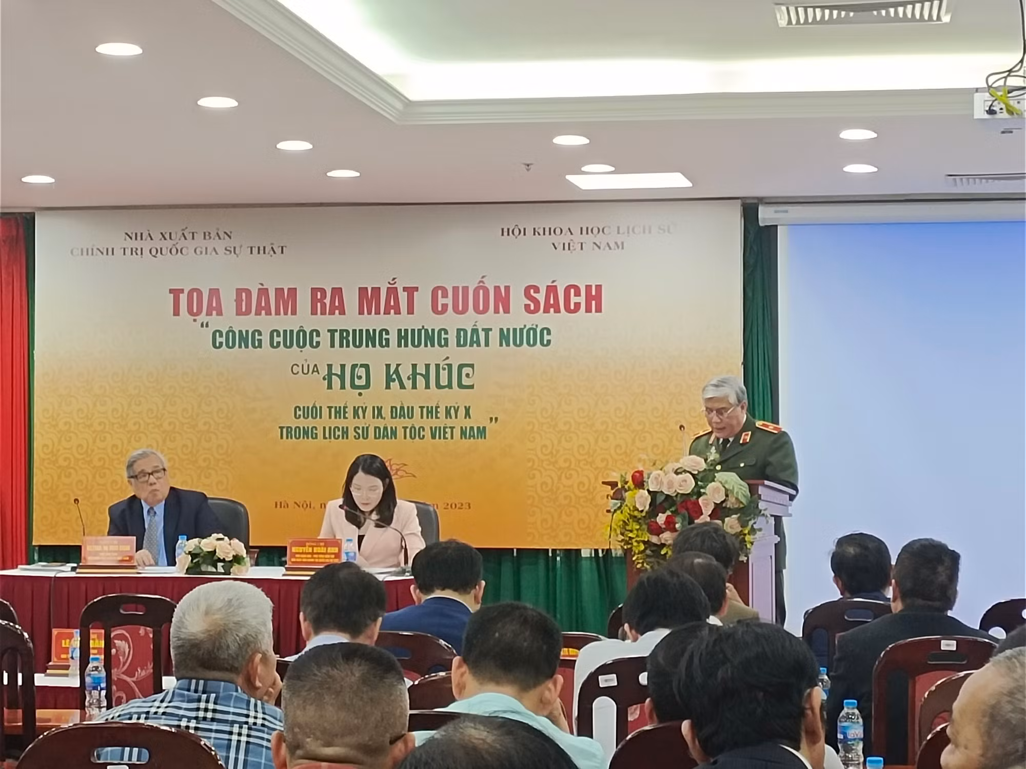 Tọa đàm, làm sáng rõ hơn công cuộc trung hưng đất nước của họ Khúc -0