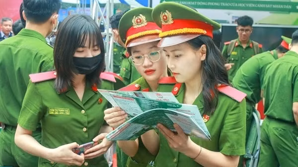 Hướng dẫn đăng ký nguyện vọng xét tuyển vào trường CAND trên Cổng dịch vụ tuyển sinh ảnh 2