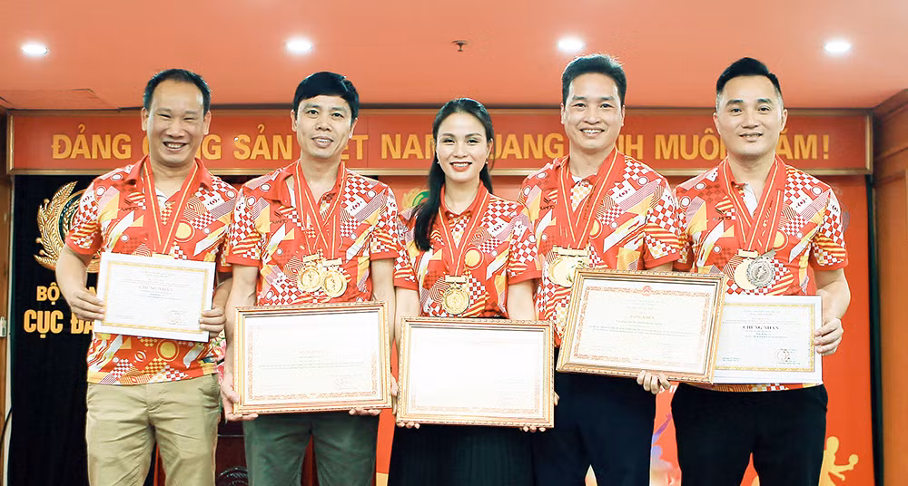 Bế mạc Hội thao kỷ niệm 75 năm Ngày truyền thống XDLL CAND -0