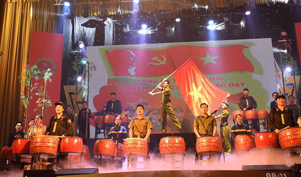 Lan tỏa mạnh mẽ hình ảnh người chiến sĩ ông an gần dân, vì nhân dân phục vụ -0