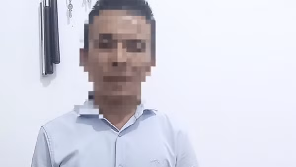 Chia tay đòi quà không được, gã đàn ông in ảnh "nhạy cảm" làm nhục bạn gái cũ