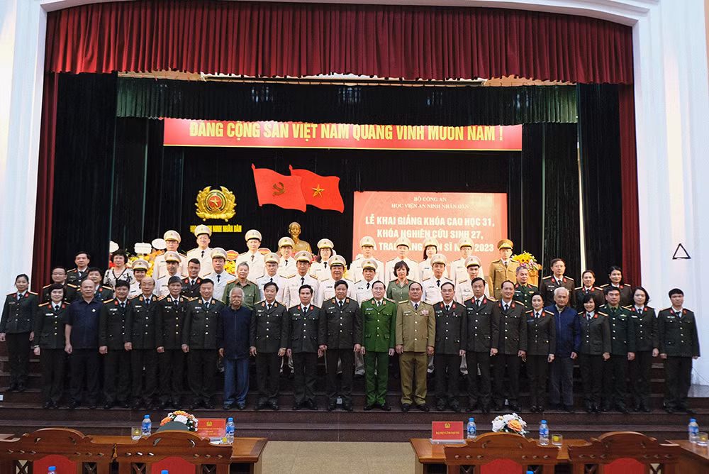 Học viện ANND khai giảng các khoá cao học, nghiên cứu sinh và trao bằng tiến sĩ năm 2023 -0