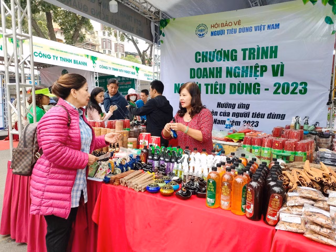 Bảo vệ người tiêu dùng xây dựng môi trường kinh doanh lành mạnh -0