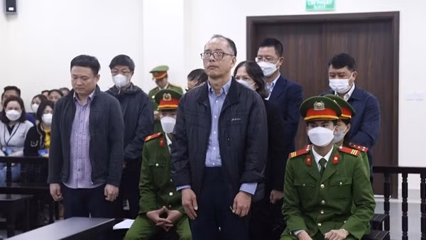 Cựu Giám đốc ngân hàng lĩnh 7 năm tù vì để doanh nghiệp “xù nợ” 360 tỷ đồng