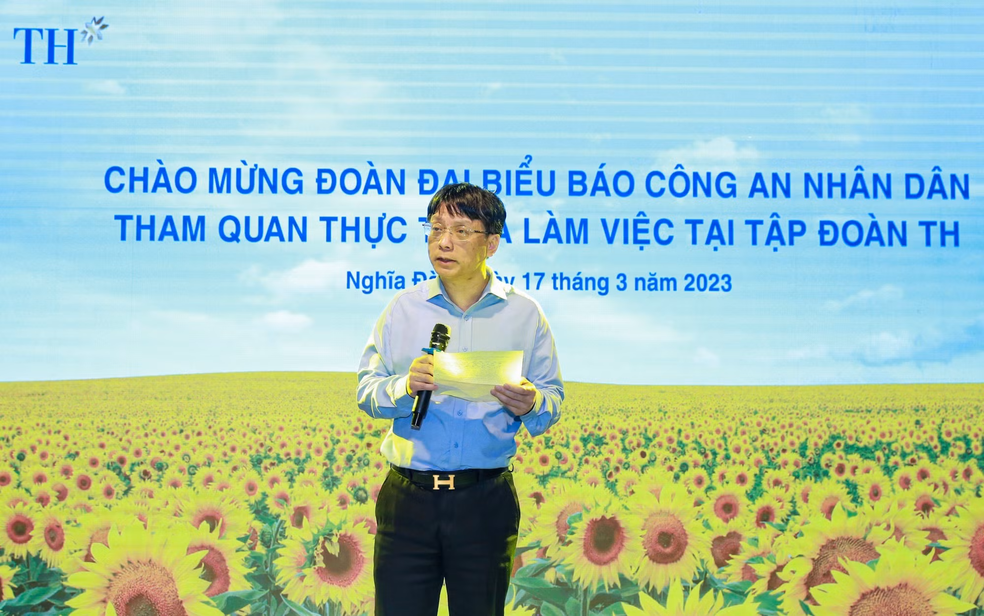 Đoàn công tác Báo CAND tham quan thực tế tại Tập đoàn TH True Milk -0