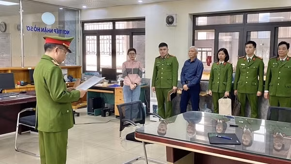 Khởi tố Giám đốc và Phó giám đốc Trung tâm đăng kiểm xe cơ giới 34- 04D