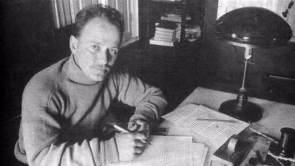Mối tình bí mật của nhà văn Mikhail Sholokhov