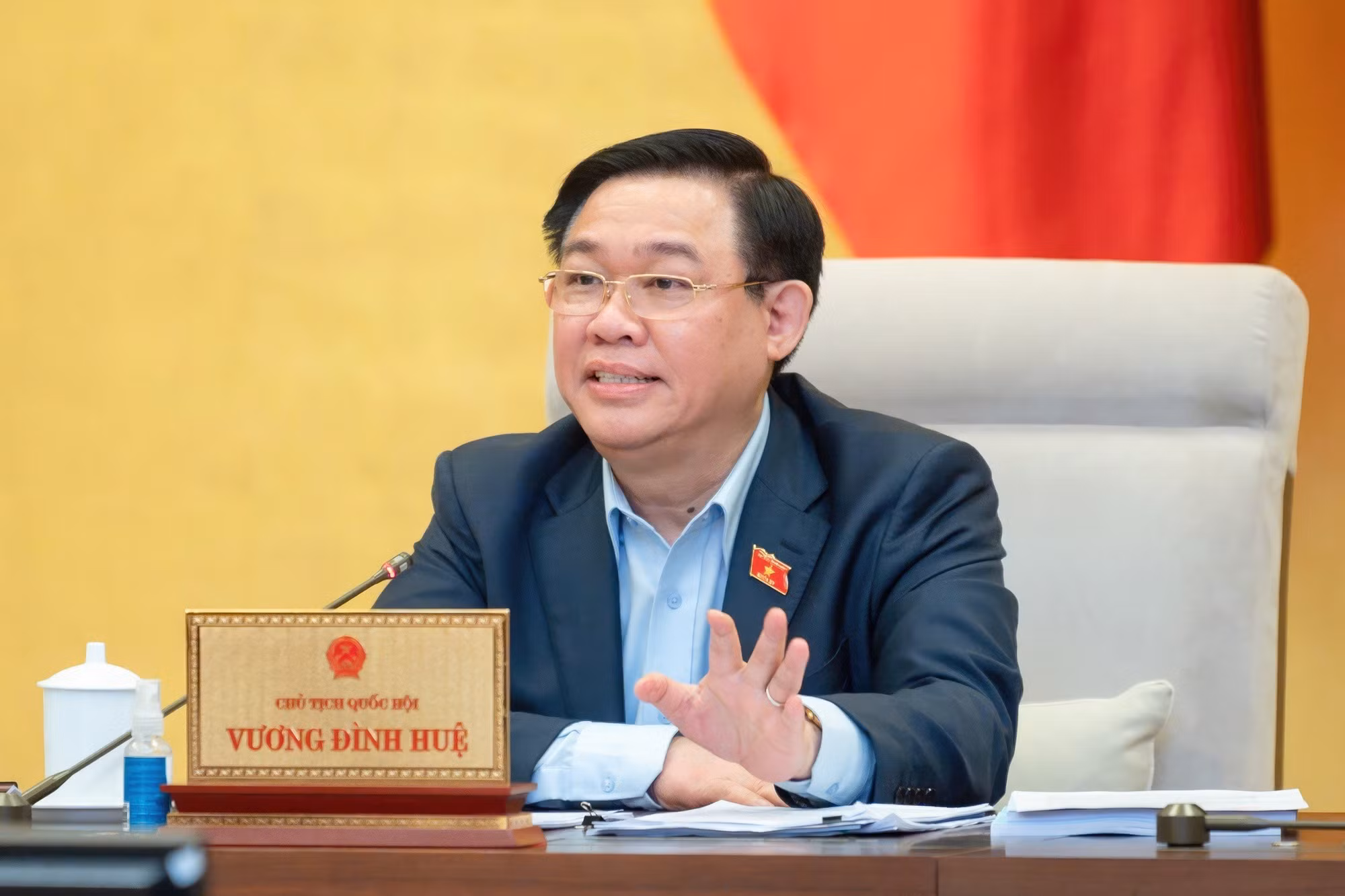 Chủ tịch Quốc hội: thời hạn tăng tuổi phục vụ trong CAND từ 1/1/2021 không phải là 