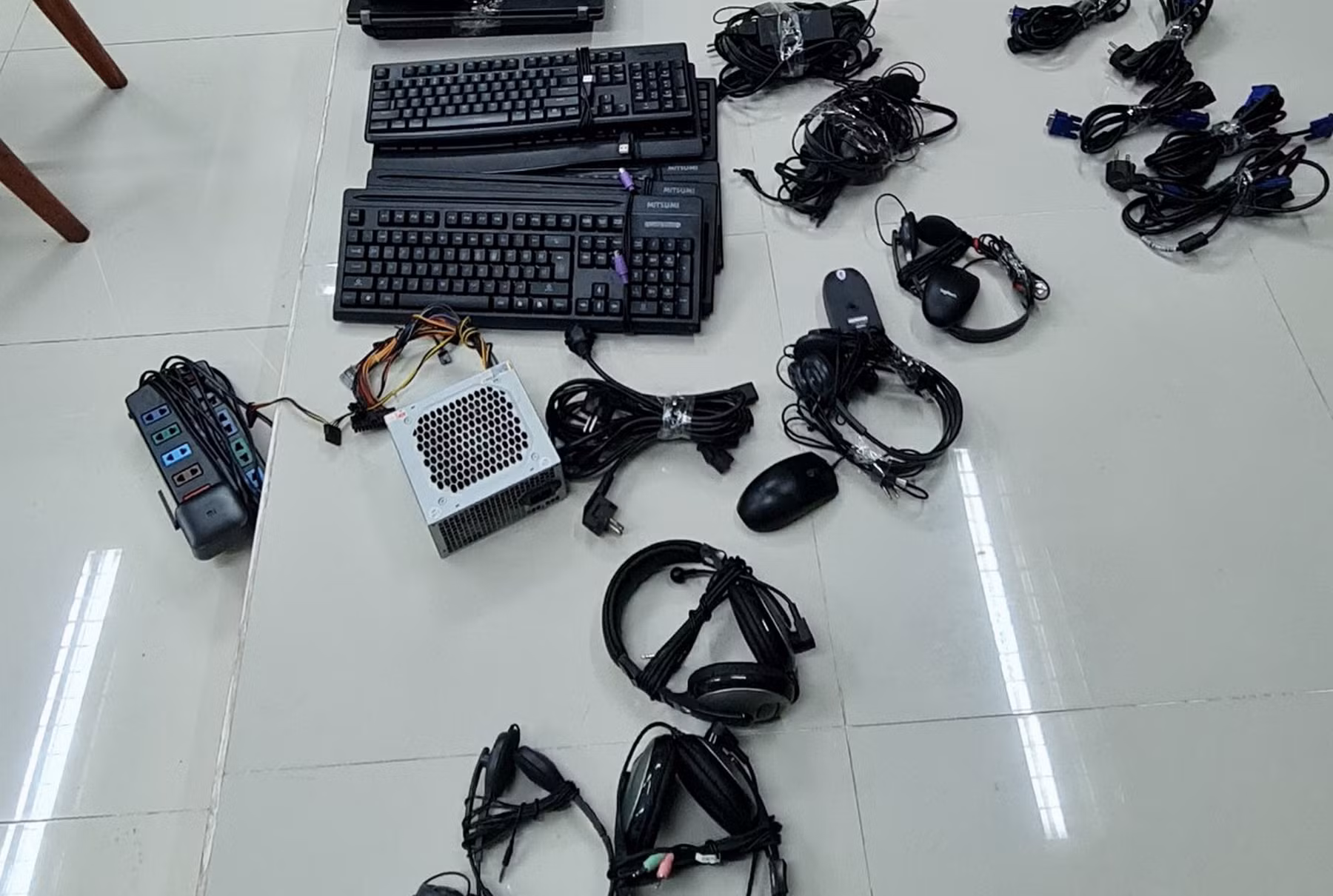 Bằng thủ đoạn nào nhóm đối tượng ở Phú Yên chiếm đoạt hơn 770 triệu đồng của 300 chủ thẻ tín dụng ? -0