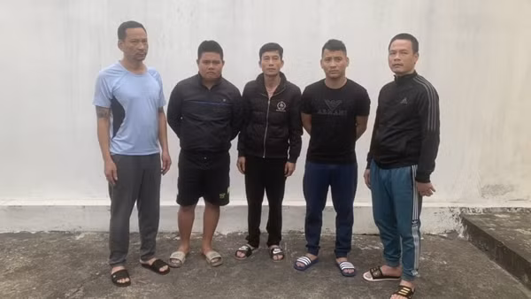 Triệt xoá ổ nhóm đánh bạc lưu động trong rừng