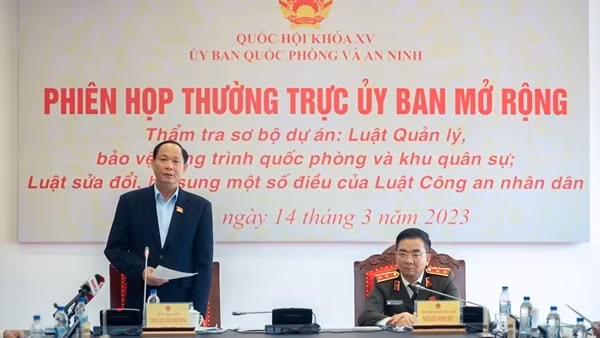 Thẩm tra dự án Luật sửa đổi bổ sung một số điều của Luật CAND