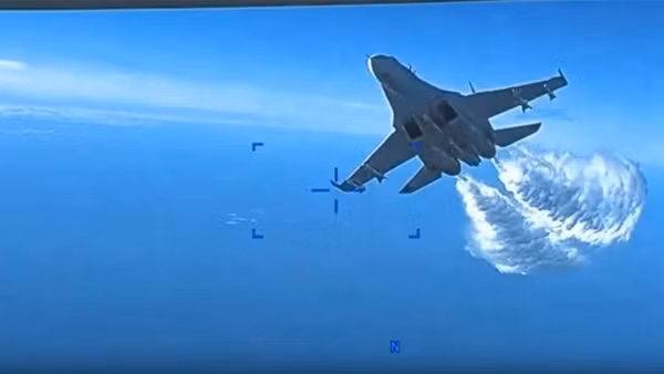 Quân đội Mỹ hé lộ video về vụ va chạm giữa UAV và tiêm kích Nga