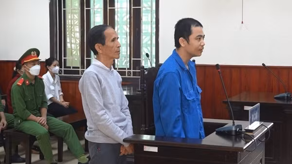 2 cha con cùng lãnh án vì “hoạt động nhằm lật đổ chính quyền nhân dân”