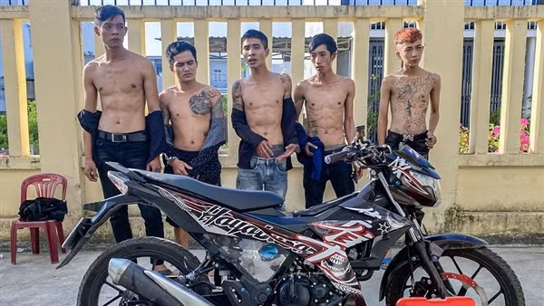 Từ cuộc tuần tra, lộ mặt nhóm "đá xế" chuyên nghiệp hoạt động liên tỉnh