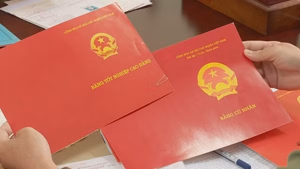 Hà Nội thu hồi và hủy bằng tốt nghiệp THPT của 2 cá nhân vi phạm