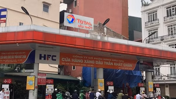 Giá xăng dầu tăng cao hơn dự báo