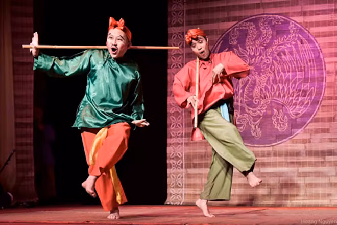 Dòng chảy tiếng cười -0
