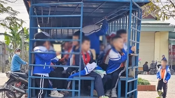 Ngăn ngừa "mầm họa" từ dịch vụ đưa đón học sinh tự phát