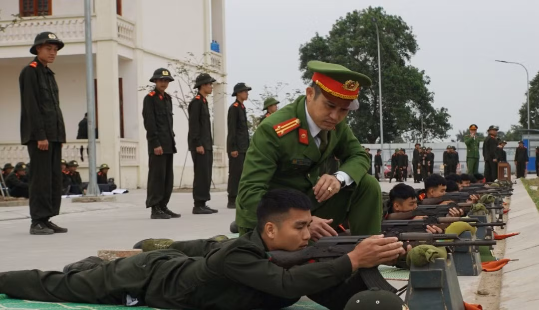 Xâm nhập thực tế một ngày của chiến sĩ Công an nghĩa vụ -0
