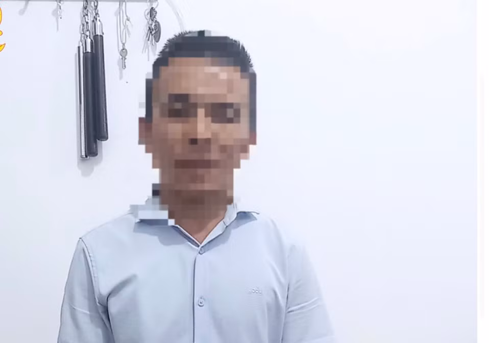 Bị chia tay, gã đàn ông 50 tuổi in ảnh 