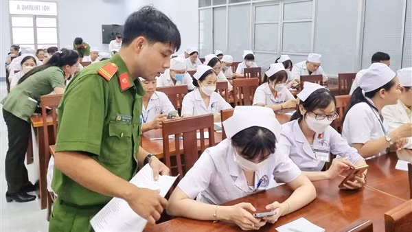 Hiệu quả "60 ngày đêm" giải quyết thủ tục hành chính&nbsp;qua dịch vụ công trực tuyến ở Bạc Liêu