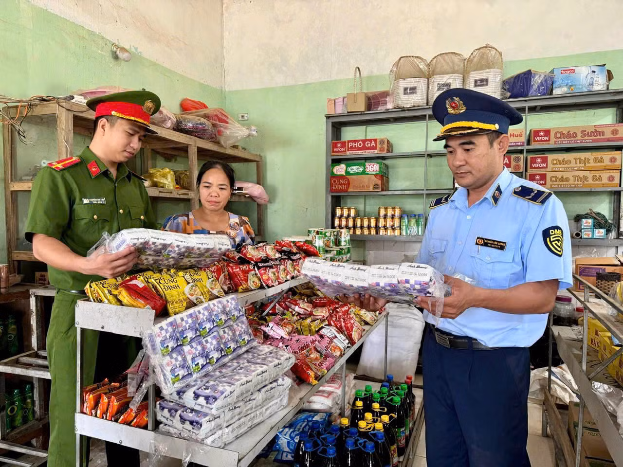 Cao điểm chống buôn lậu, gian lận thương mại và hàng giả -0