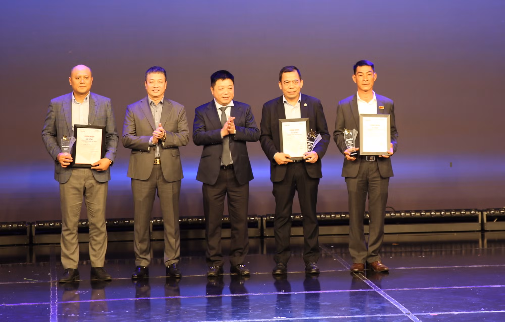 Bộ ảnh về lễ tang Tổng bí thư Nguyễn Phú Trọng đoạt giải đặc biệt “Khoảnh khắc báo chí” -0