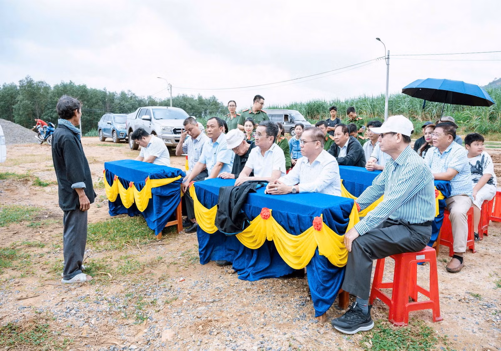 Ngọt lành mạch nước những giếng khoan do Công an vận động xây lắp -0